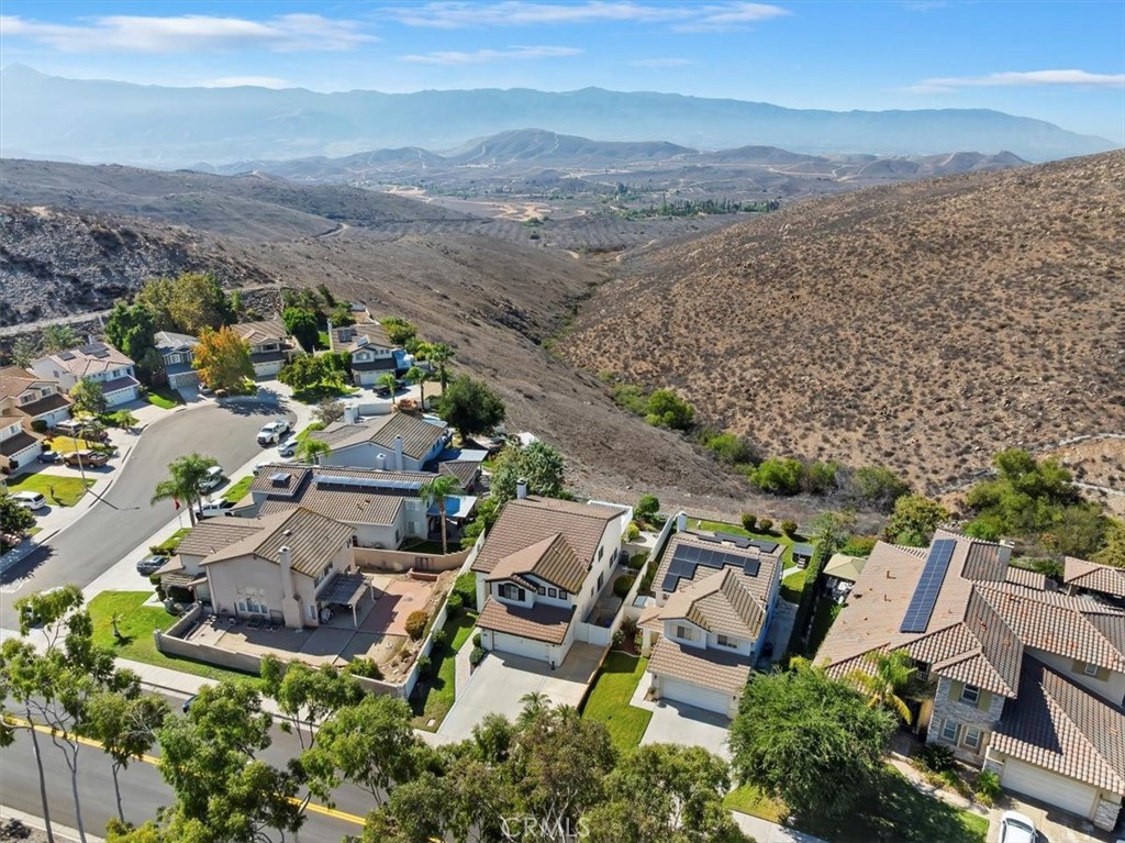 18180 Lakepointe Drive