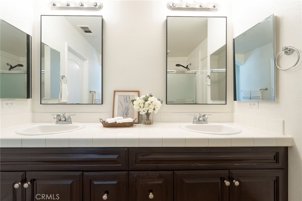 94 Hedge Bloom, Irvine CA 92618 - Photo 14