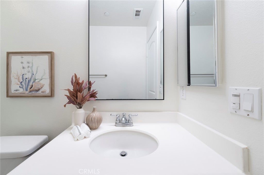94 Hedge Bloom, Irvine CA 92618 - Photo 20