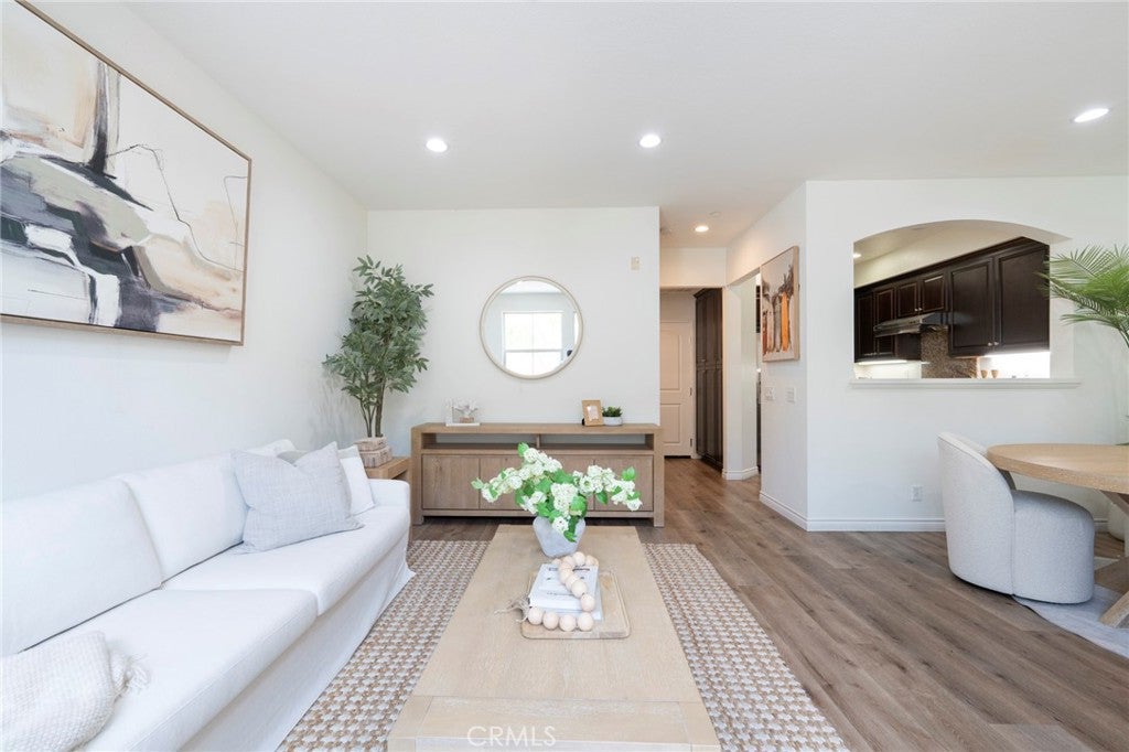94 Hedge Bloom, Irvine CA 92618 - Photo 6