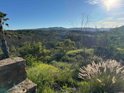 30421 Castle Crest Valley Center CA 92082