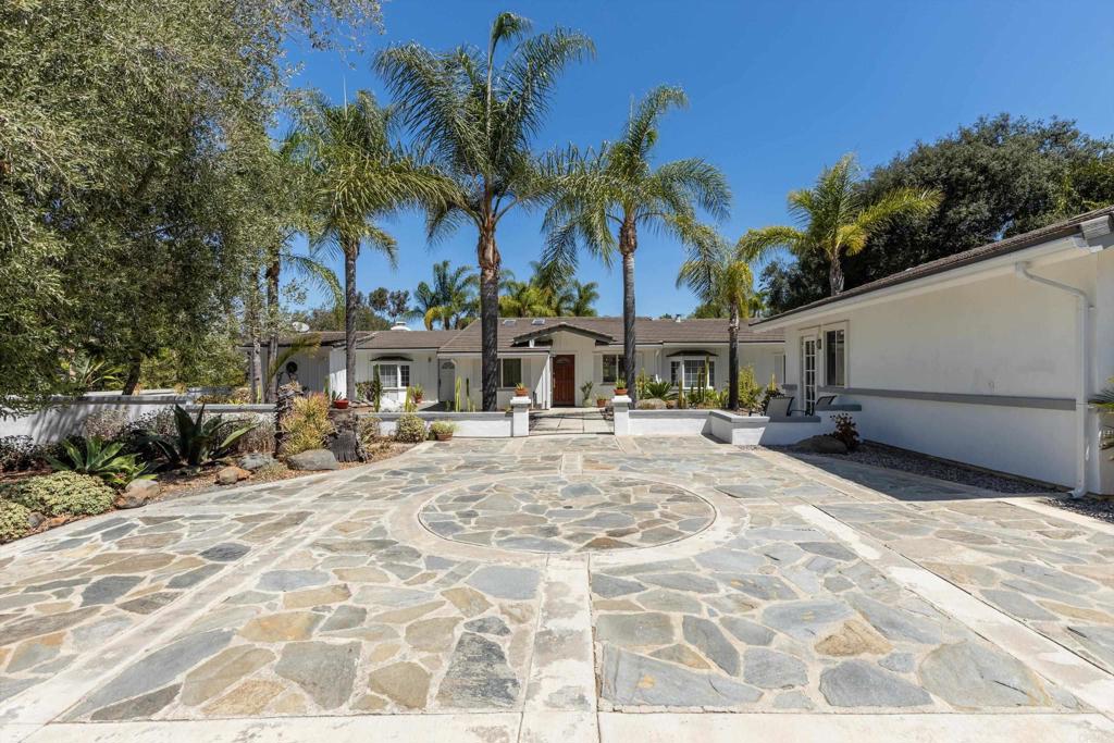 1556 Via Rancho Parkway PKWY