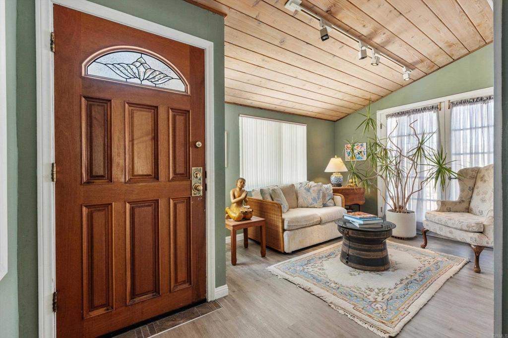 1556 Via Rancho Parkway