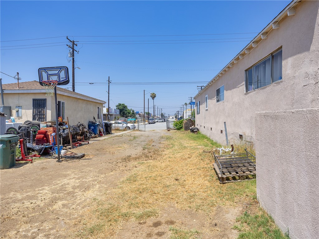 Nestled in a growing neighborhood, this 2,950 square foot parcel offers a prime opportunity for both new homeowners and savvy investors. Zoned LCR1, the property presents versatile potential for residential development in a desirable area of Los Angeles County. Whether you're looking to build your first home or expand your investment portfolio, this lot provides the perfect foundation to bring your vision to life. With increasing demand in the area and favorable zoning, this is a smart move for those seeking long-term value and flexibility.