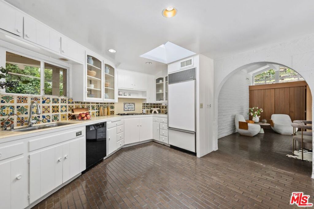 1818 Old Ranch Road