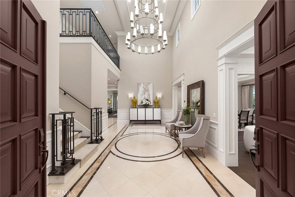 501 W Woodruff
