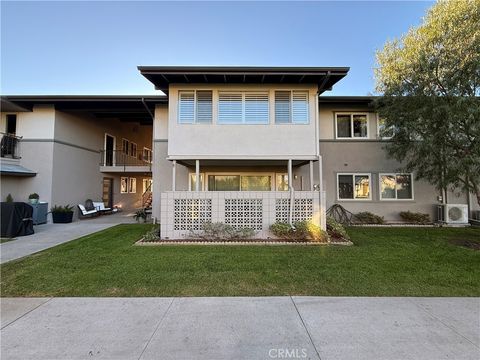 1811 Saint John Road 41E Seal Beach CA 90740