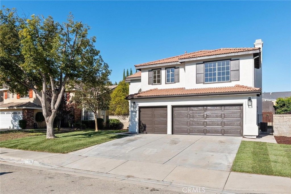 Photo of 1015 E Deerfield St, Ontario, CA 91761 (MLS # IV25266592)
