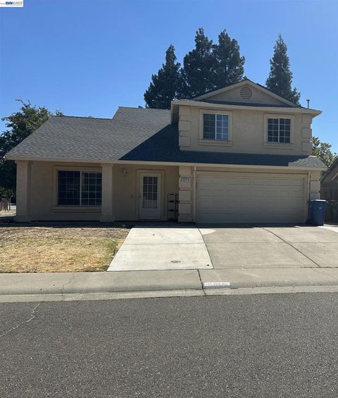 Photo of 3512 3512 Esterbrook Way Way, Antelope, CA 95843 (MLS # 41126555)