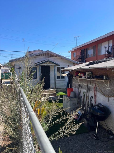 Photo of 2062 64 Irving St AVE, San Diego, CA 92113 (MLS # 260023622SD)
