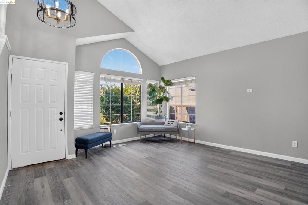2717 Lobelia Ct