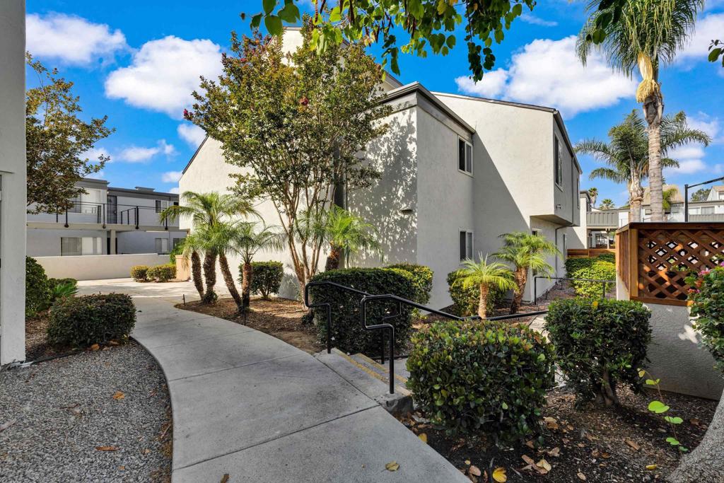 4182 Mount Alifan J