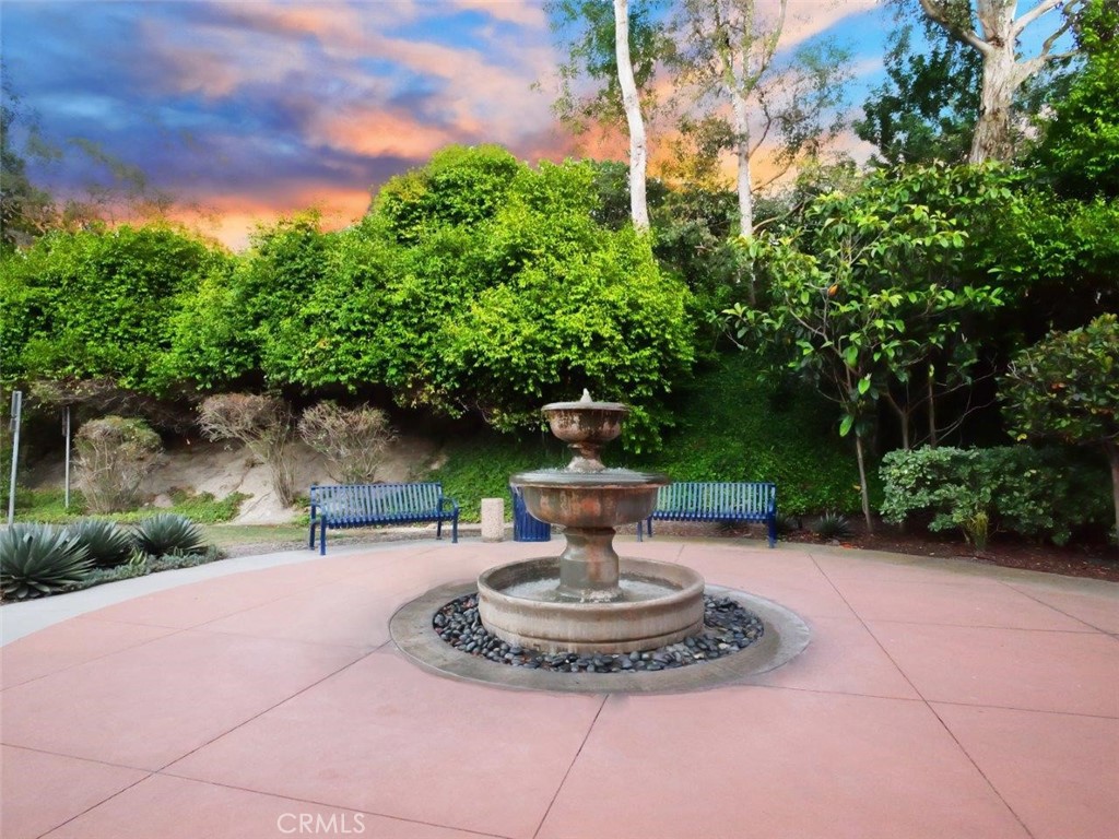 25550 Hawthorne Boulevard 100