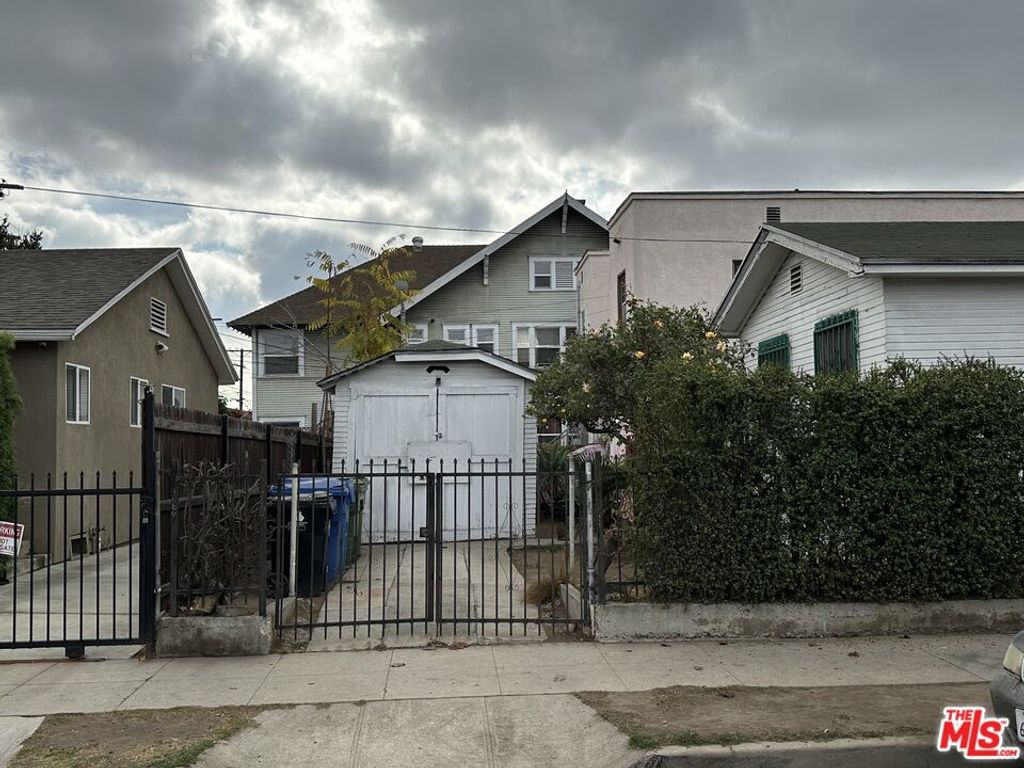 Photo of 3000 Van Buren Place, Los Angeles, CA 90007 (MLS # 24467773)