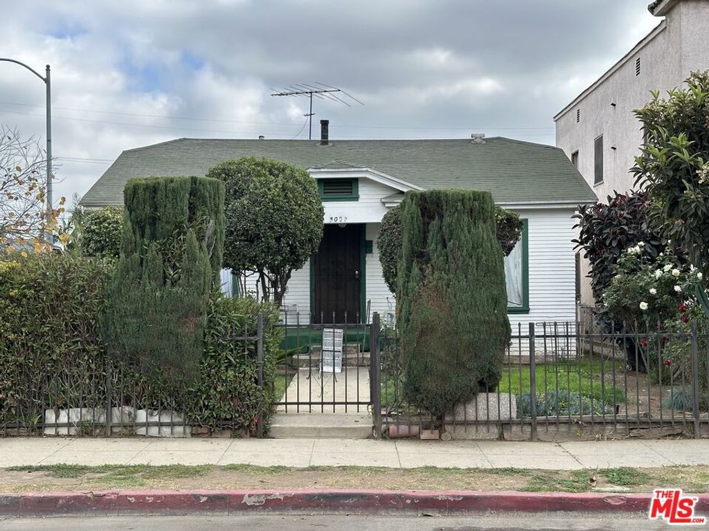 Photo of 3000 Van Buren Place, Los Angeles, CA 90007 (MLS # 24467773)
