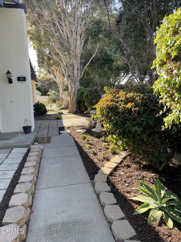 Three bedroom 2 bathroom condo in gated community. Freshly painted, new flooring in living areas and new carpet in bedrooms. Double car garage and separate laundry room in unit with hook-ups. Community swimming pool. 700+ credit score required.