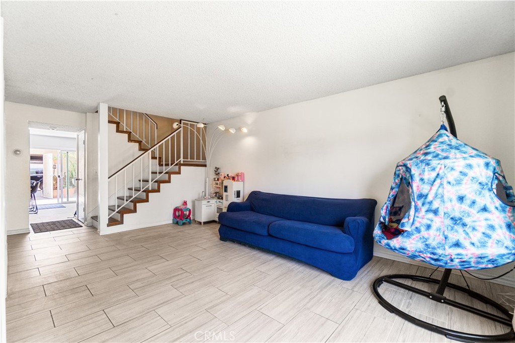 5950 IMPERIAL Highway 48