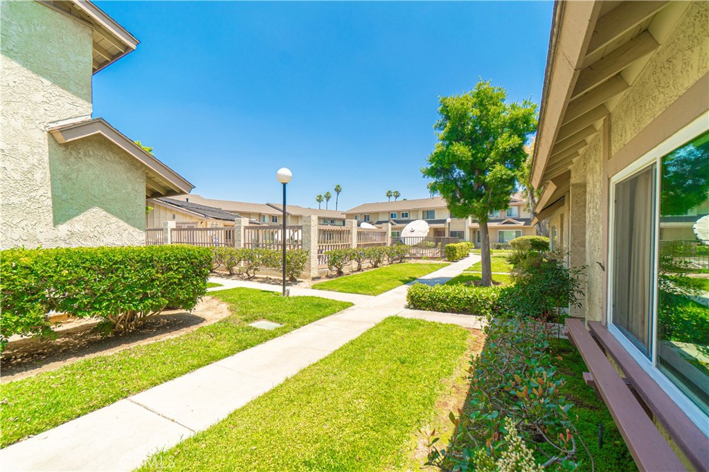 5950 IMPERIAL Highway 48