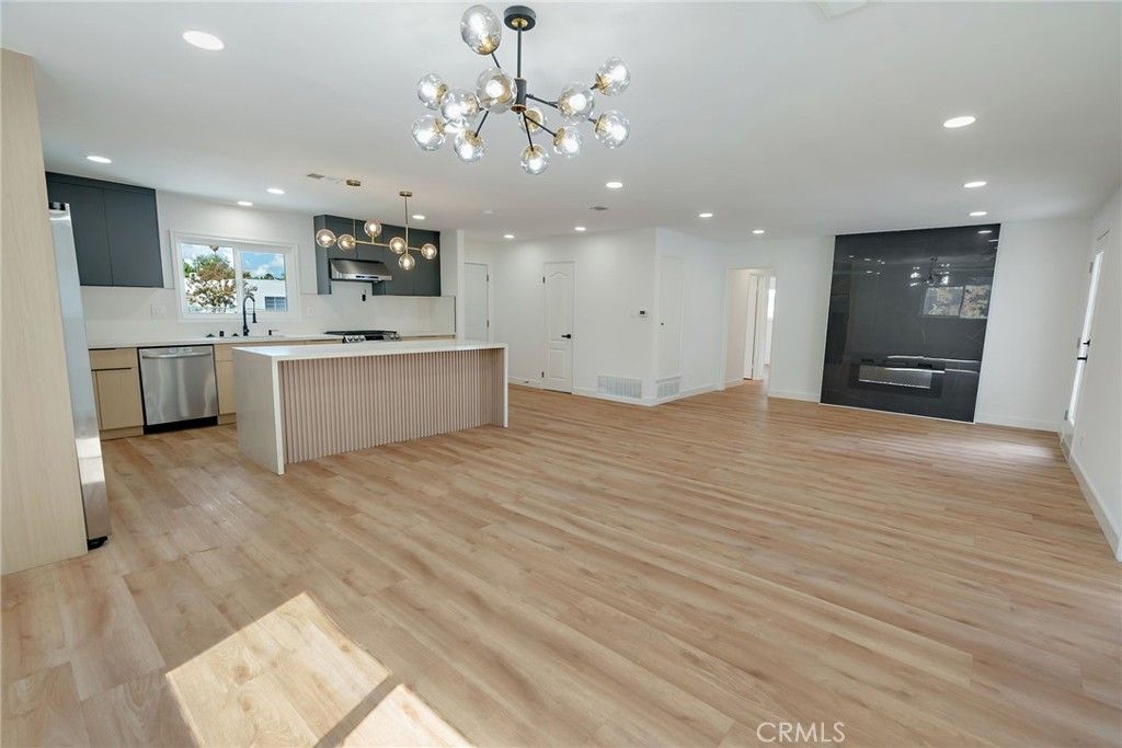 Photo of 5548 Irondale Ave Ave, Woodland Hills, CA 91367 (MLS # GD25232663)