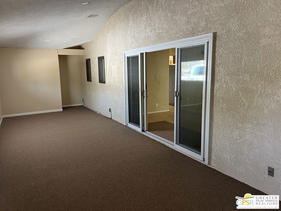 Country Club - Residential Lease