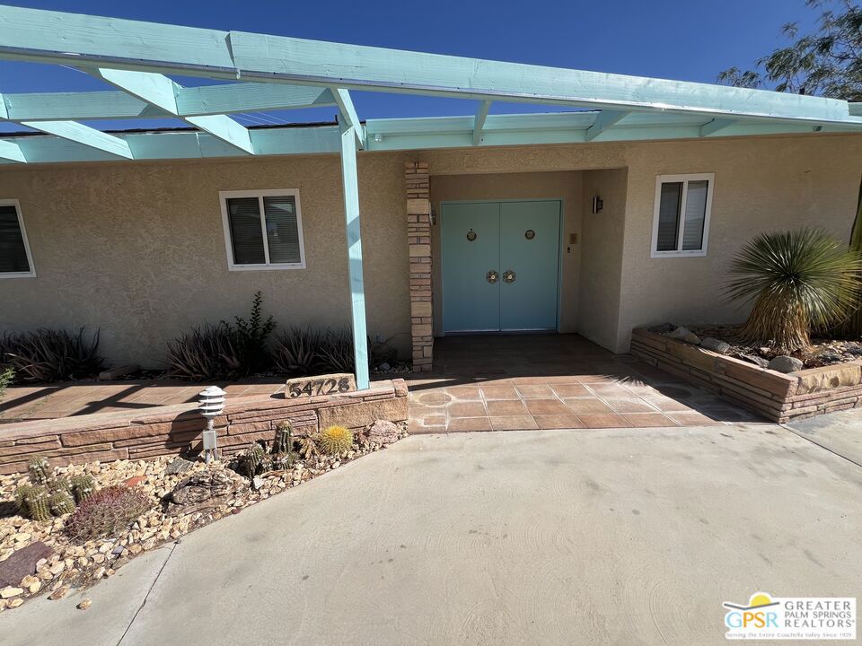 Country Club - Residential Lease