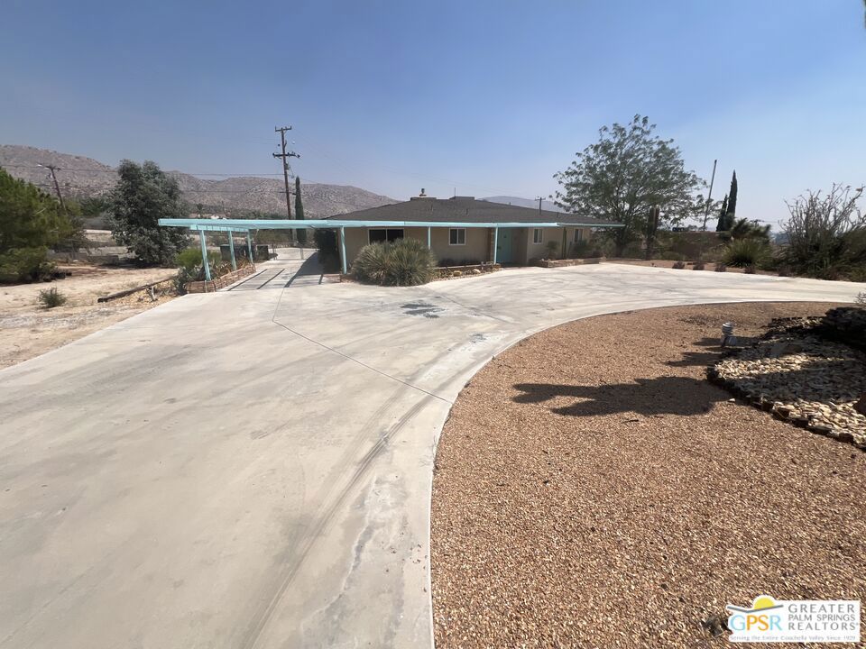 Country Club - Residential Lease