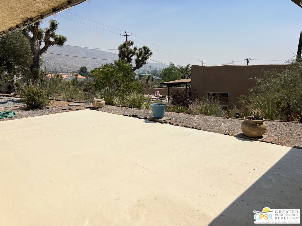 Country Club - Residential Lease