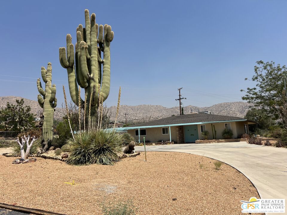 Country Club - Residential Lease
