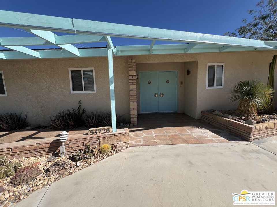 Country Club - Residential Lease