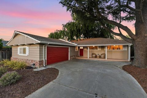 Photo of 1524 Sandpiper Court, Sunnyvale, CA 94087 (MLS # ML82039093)