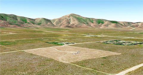 Tiny photo for 11395 Dixon Trail, Santa Margarita, CA 93453 (MLS # PI26089639)