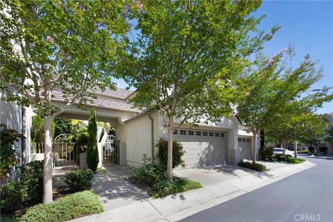Photo of 8 Longbourn Aisle, Irvine, CA 92603 (MLS # NP26112043)