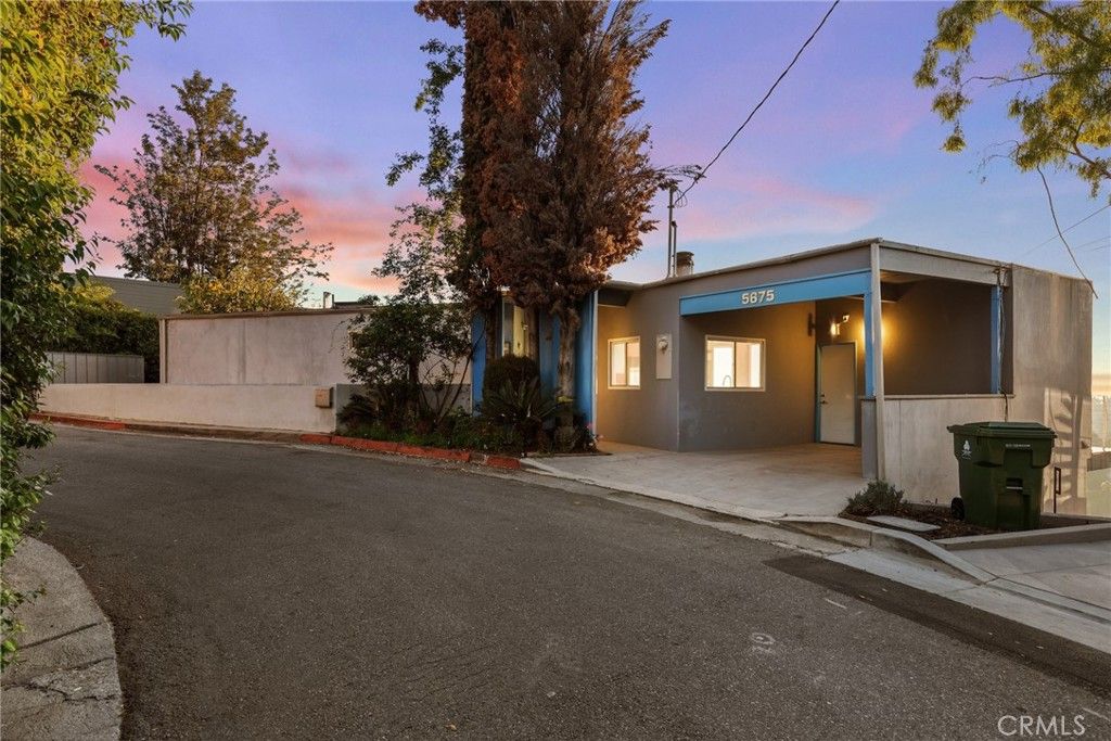 Photo of 5675 Spreading Oak Drive, Los Angeles, CA 90068 (MLS # BB25255414)
