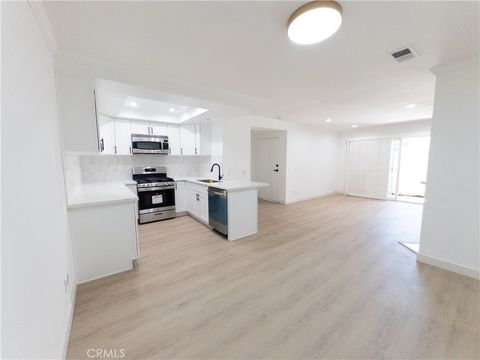 6208 Hartford Yorba Linda CA 92887