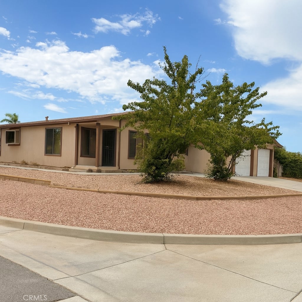 Newly remodeled 2 bedroom, 1 bath manufactured on land. No HOA or age restriction. Highly desired area of Perris close to everything schools, shopping and freeway.