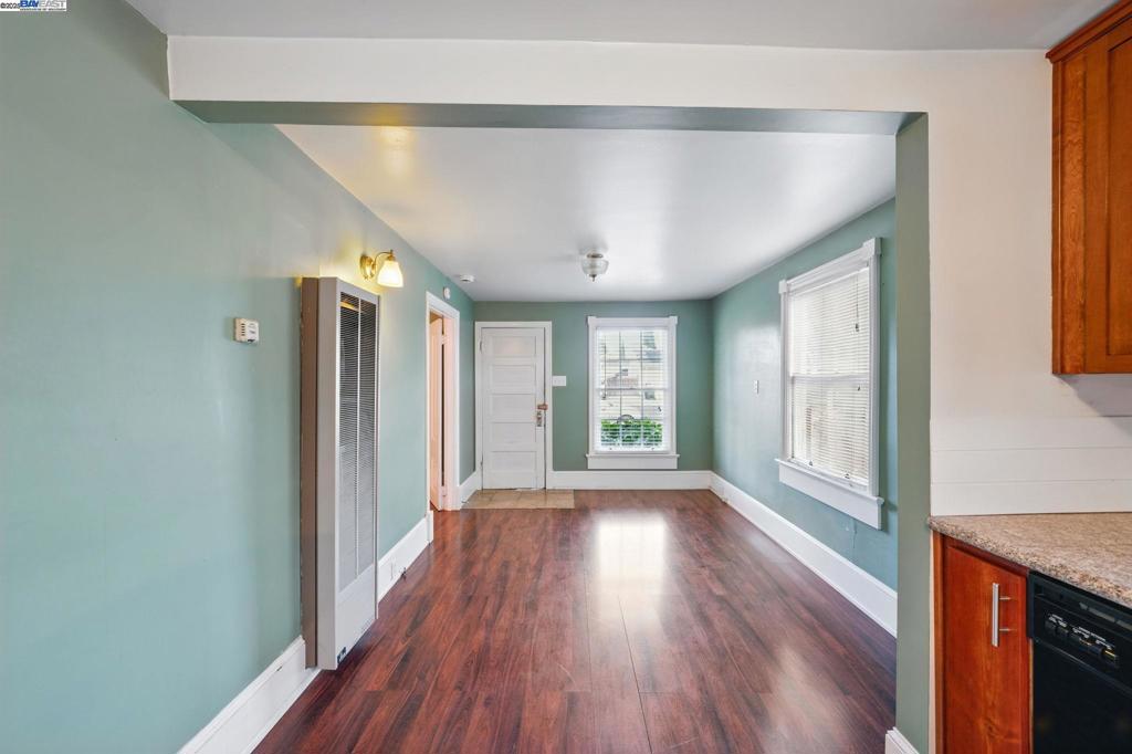 OLD NORTH SIDE - Residential