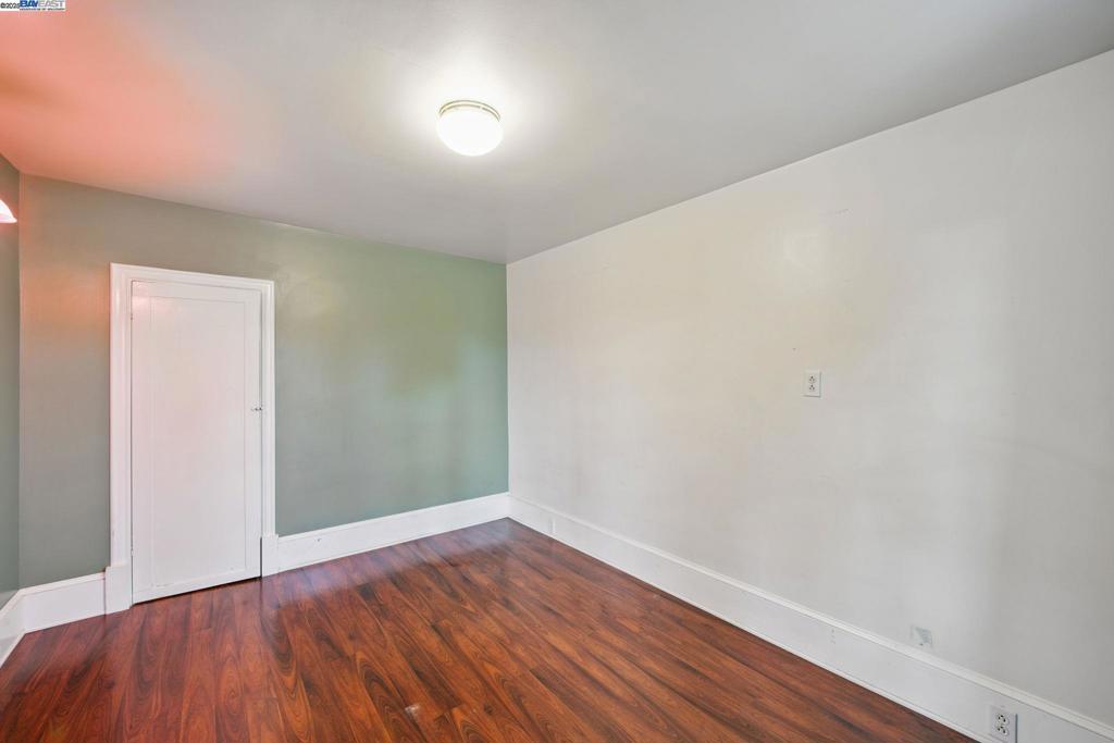 OLD NORTH SIDE - Residential