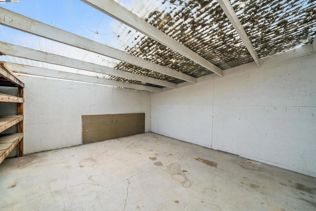 OLD NORTH SIDE - Residential