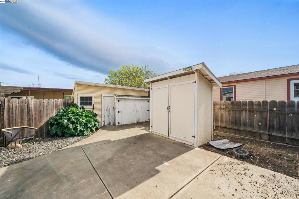 OLD NORTH SIDE - Residential