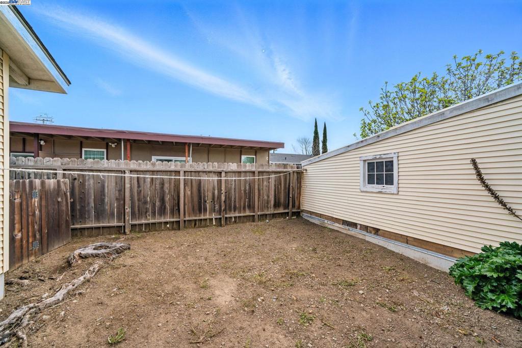 OLD NORTH SIDE - Residential