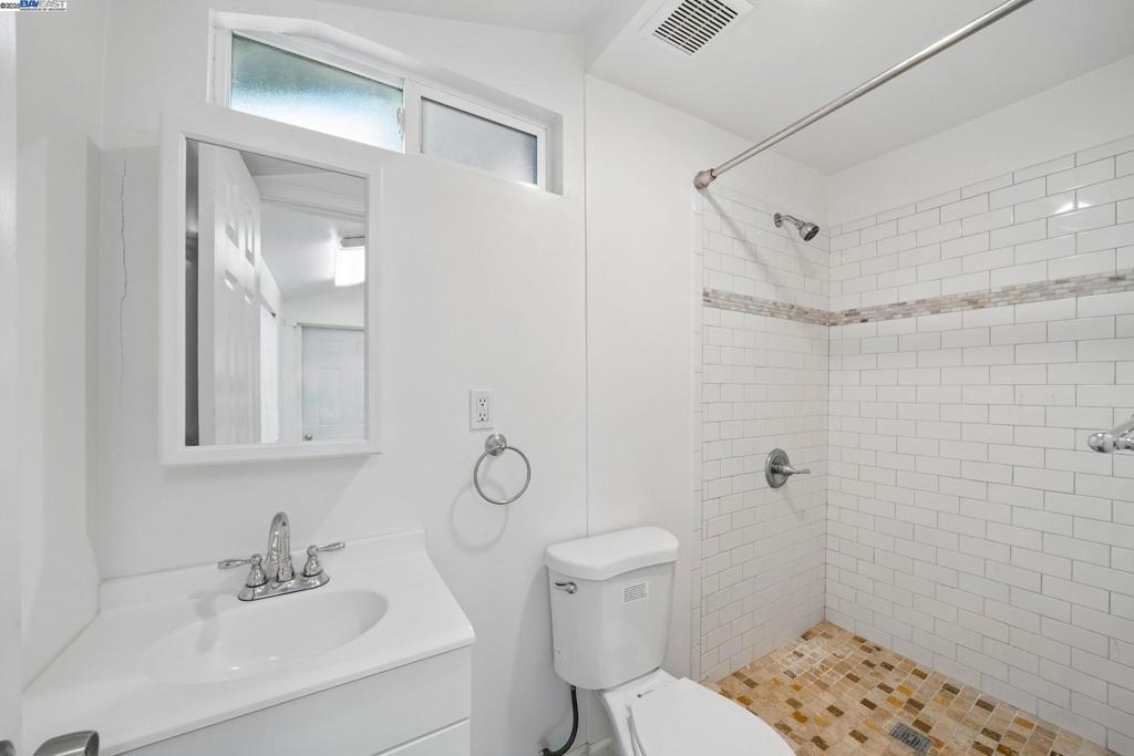 OLD NORTH SIDE - Residential