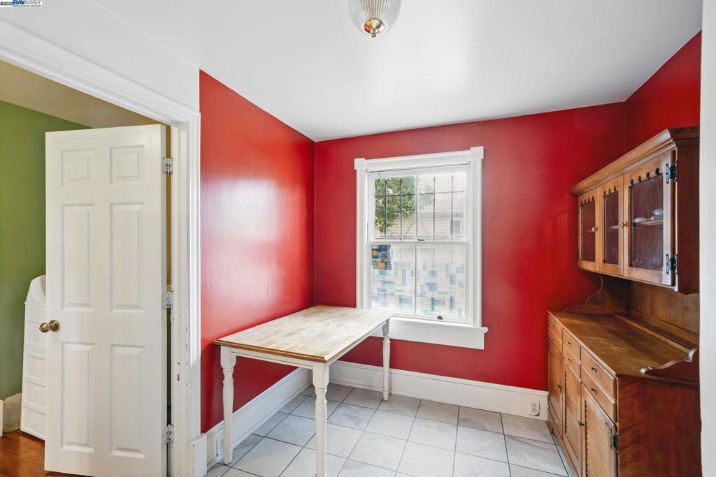 OLD NORTH SIDE - Residential