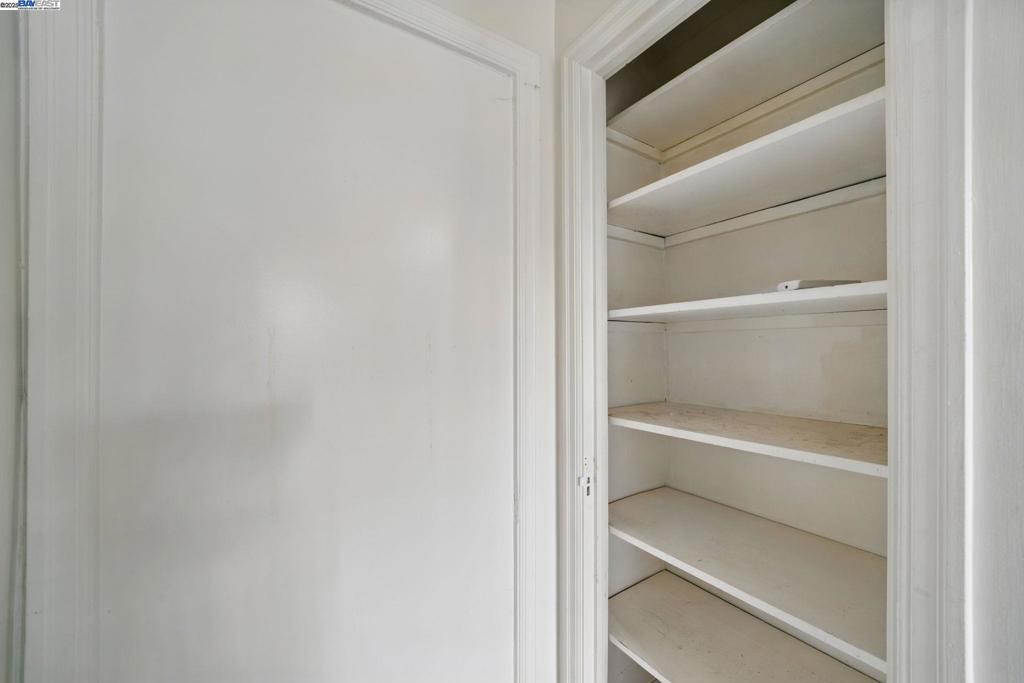 OLD NORTH SIDE - Residential