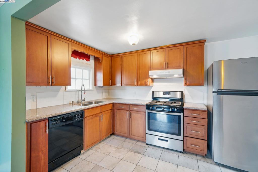 OLD NORTH SIDE - Residential