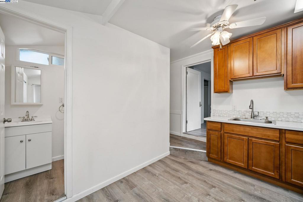 OLD NORTH SIDE - Residential