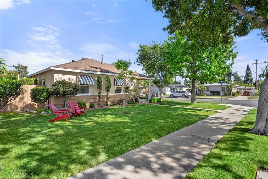 Photo of 300 N Wayne Ave, Fullerton, CA 92833 (MLS # PW26086056)