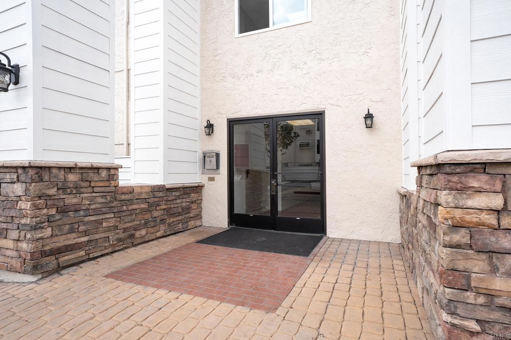 3142 Midway Drive B305