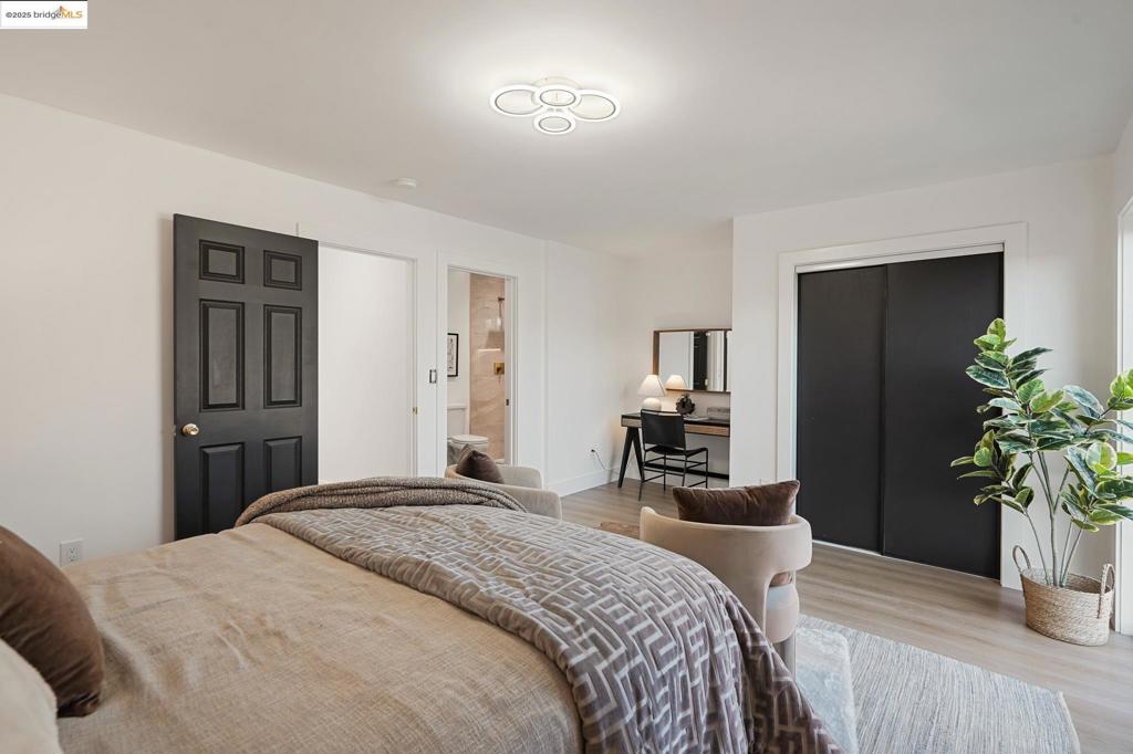 OAKLAND - Residential