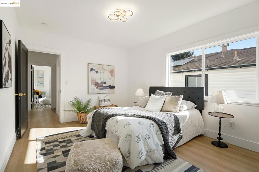 OAKLAND - Residential