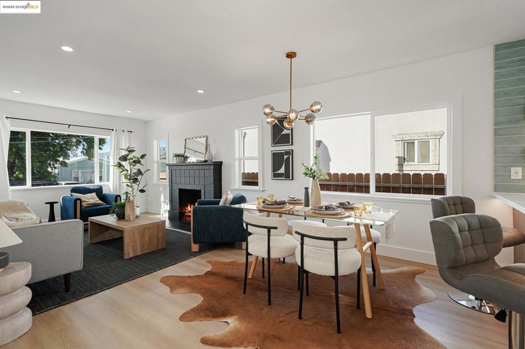 OAKLAND - Residential